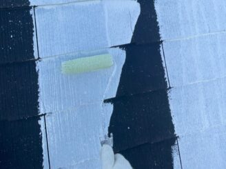 屋根塗装 下塗り写真