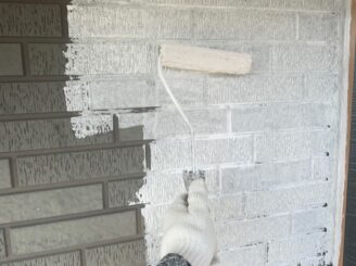 外壁塗装 下塗り写真