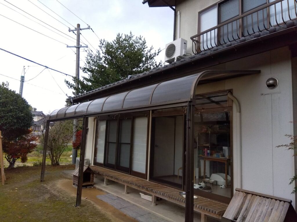 カーポートのある家